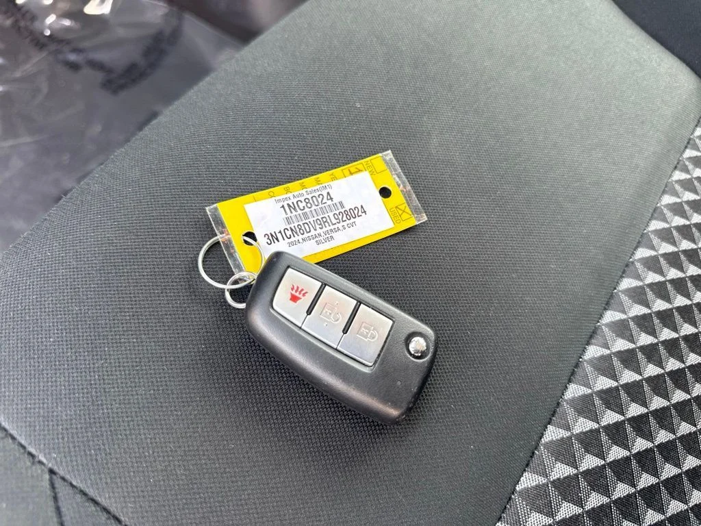 Used 2024 Silver Nissan 1.6 S image 23