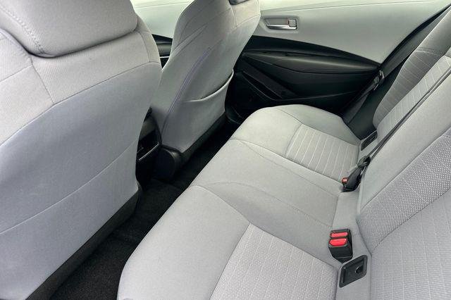 Certified Used 2020 CLASSIC SILVER MET Toyota  image 14