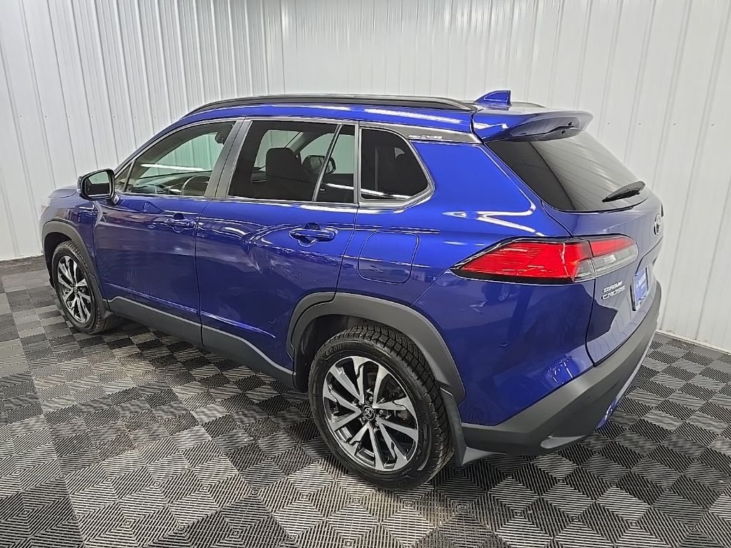 Used 2023 Blue Toyota XLE image 9
