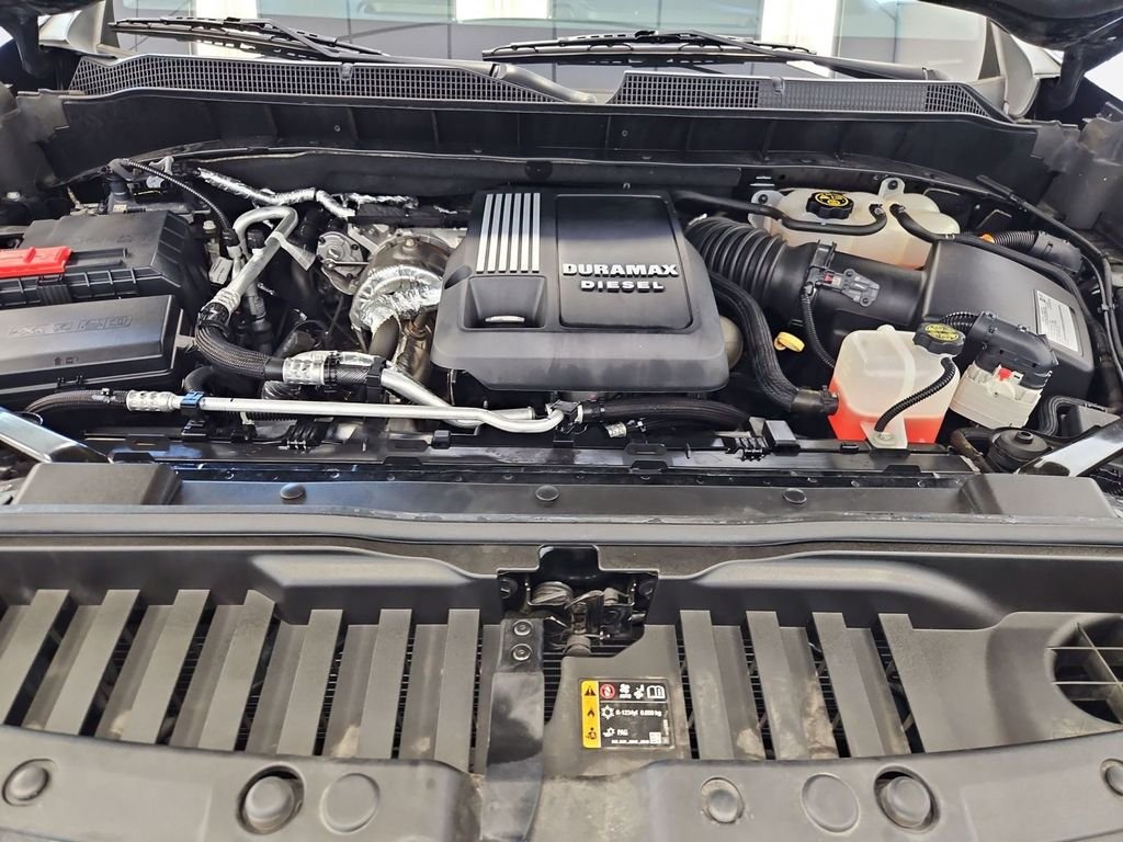 Used 2020 Black Chevrolet RST image 31