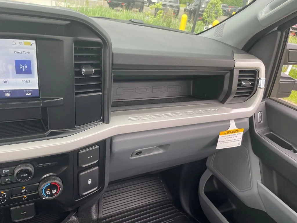 New 2026 Oxford White Ford F-550® XL image 22