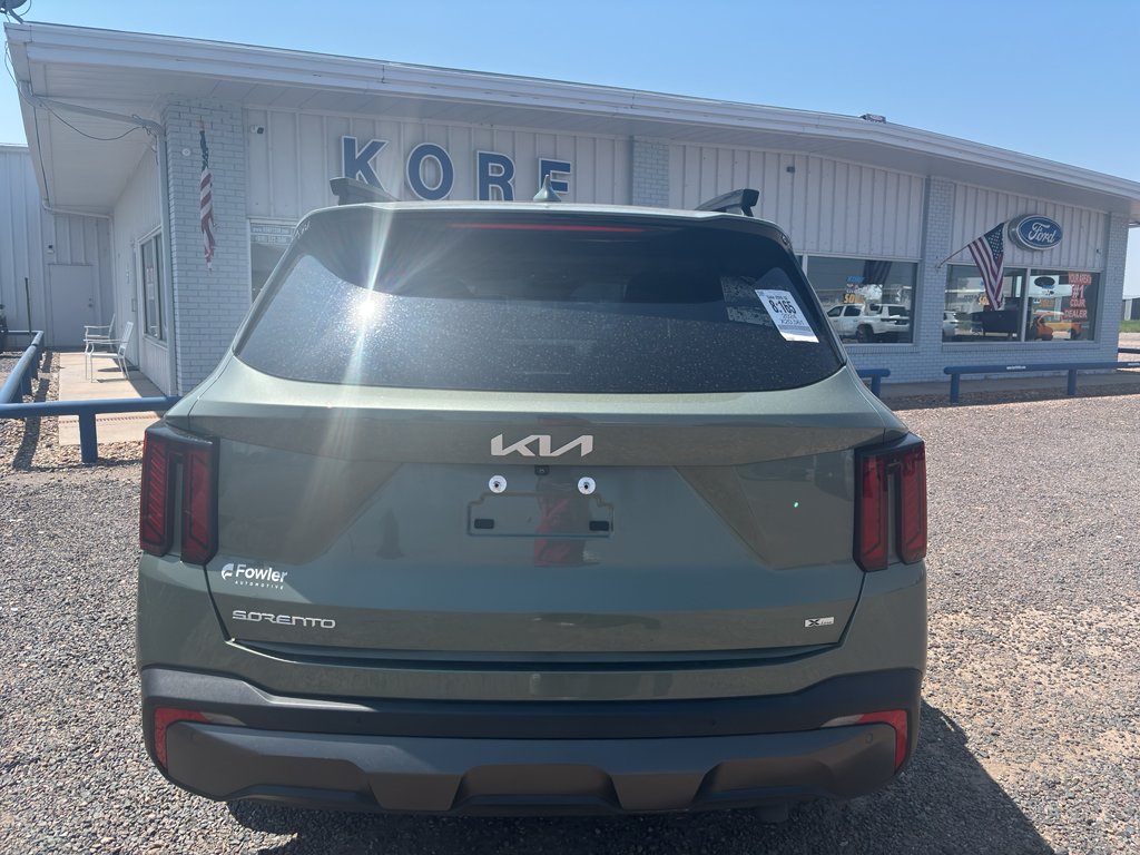 Used 2024 Jungle Green Kia X-Line EX image 5