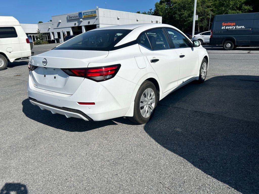 Used 2025 White Nissan S image 4
