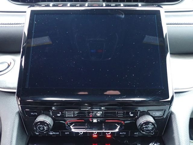 New 2025 Silver Zynith Exterior Paint Jeep Limited image 21