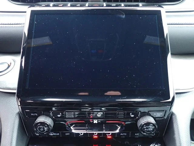 New 2025 Silver Jeep Limited image 21