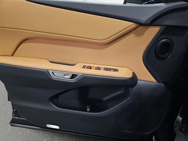 New 2026 Caviar Lexus PREMIUM AWD image 33