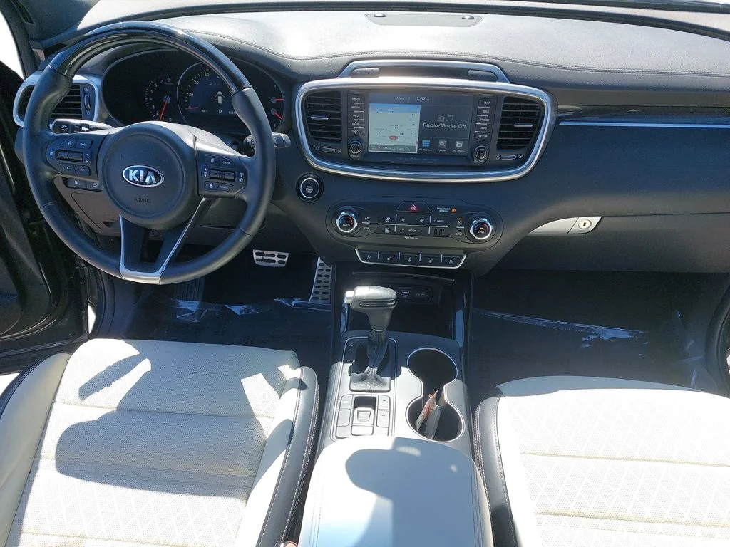 Used 2017 Gray Kia SX Limited image 9