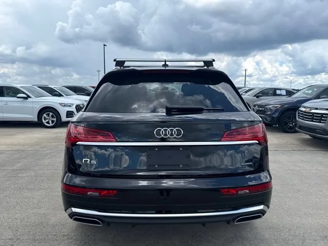 Used 2023 Black Metallic Audi S line Premium image 4