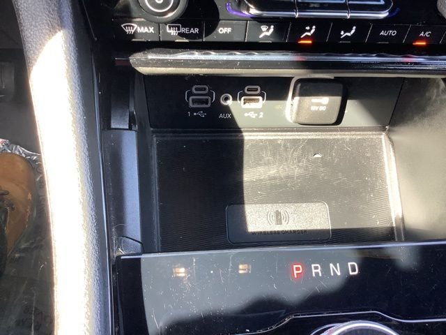 Used 2023 Bright White Clearcoat Jeep Altitude X image 25