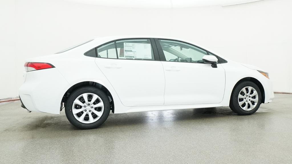 New 2026 Ice Cap Toyota LE image 15