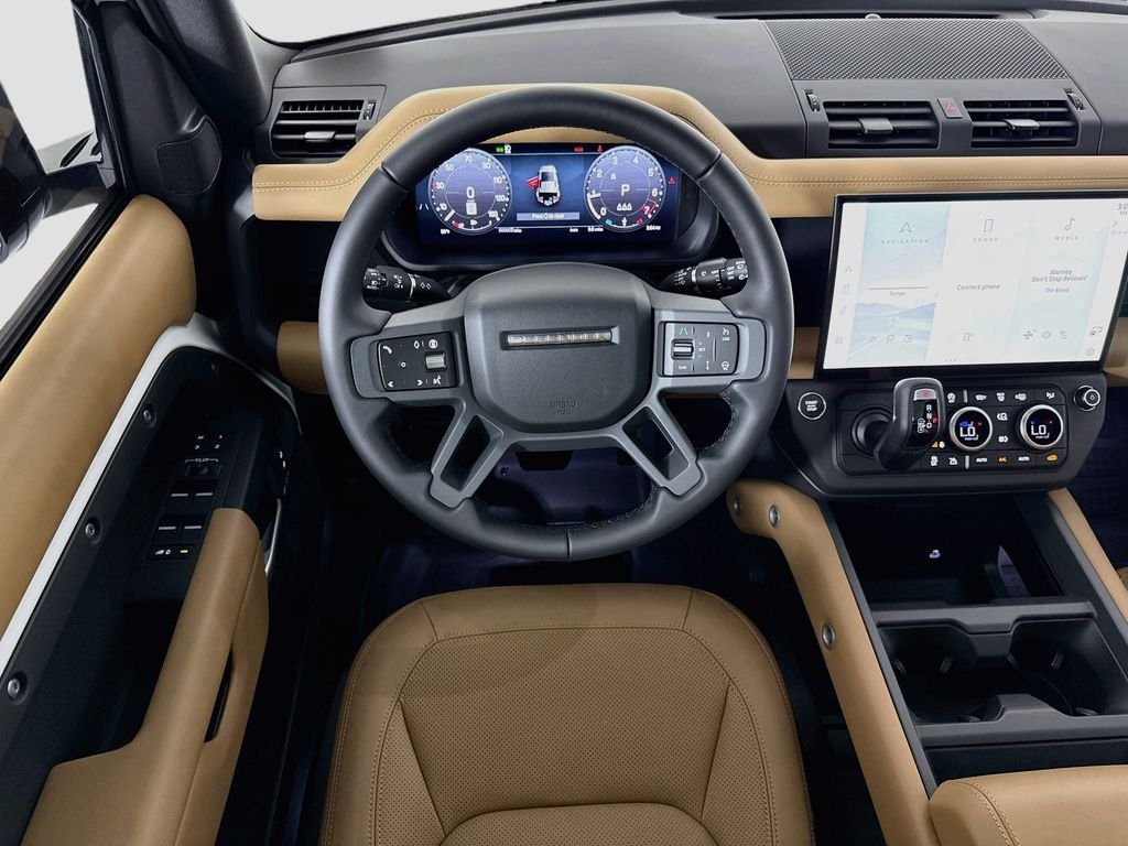 New 2026 Fuji White Land Rover X-Dynamic SE image 10