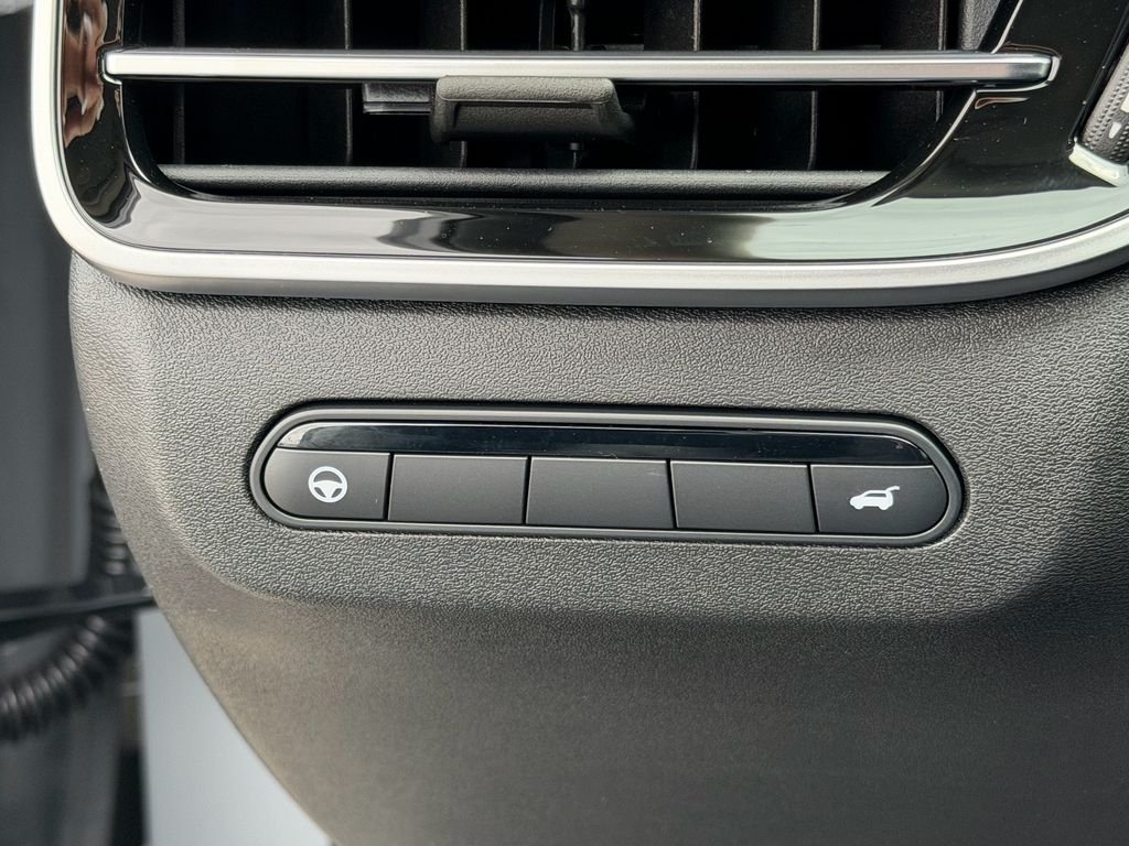 New 2027 HARBOR GRAY INFINITI Luxe FWD image 27