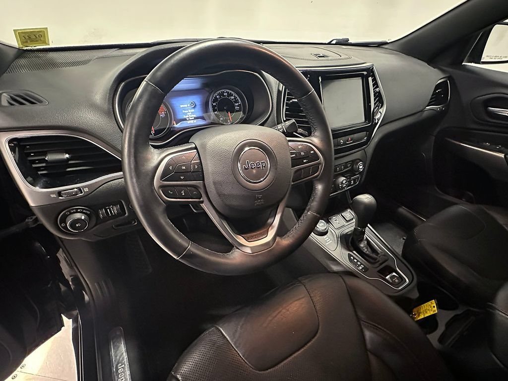 Used 2019  Jeep High Altitude image 22