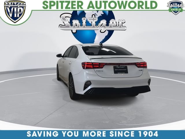 Used 2024 White Kia GT-Line image 9