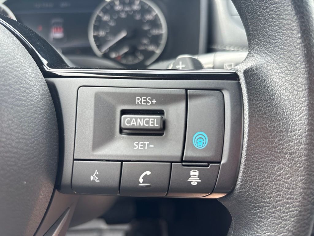 Used 2023 White Nissan SV image 22