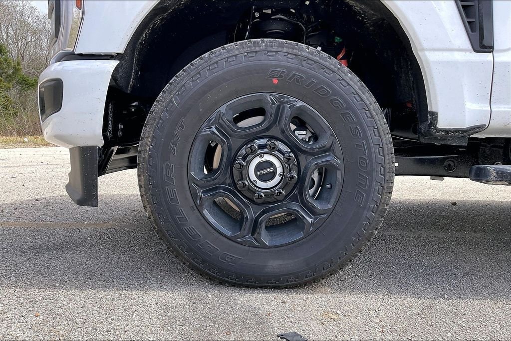 New 2026 Ford Super Duty F-250 XL 4D Crew Cab