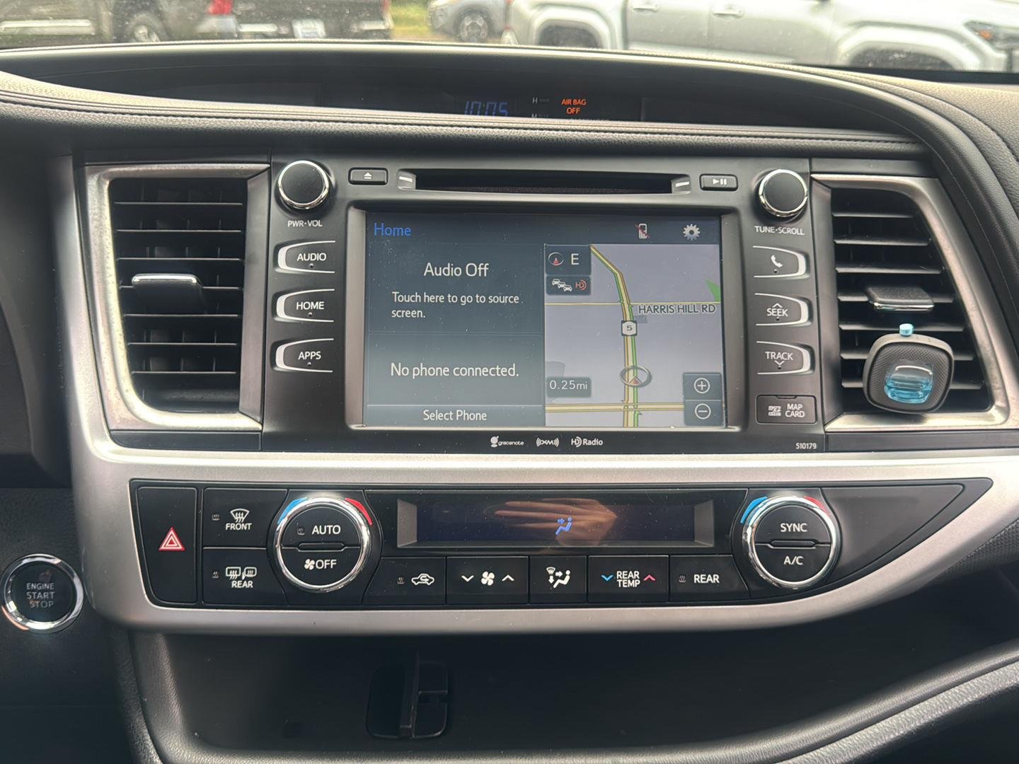 Used 2017 Salsa Red Pearl Toyota SE image 9