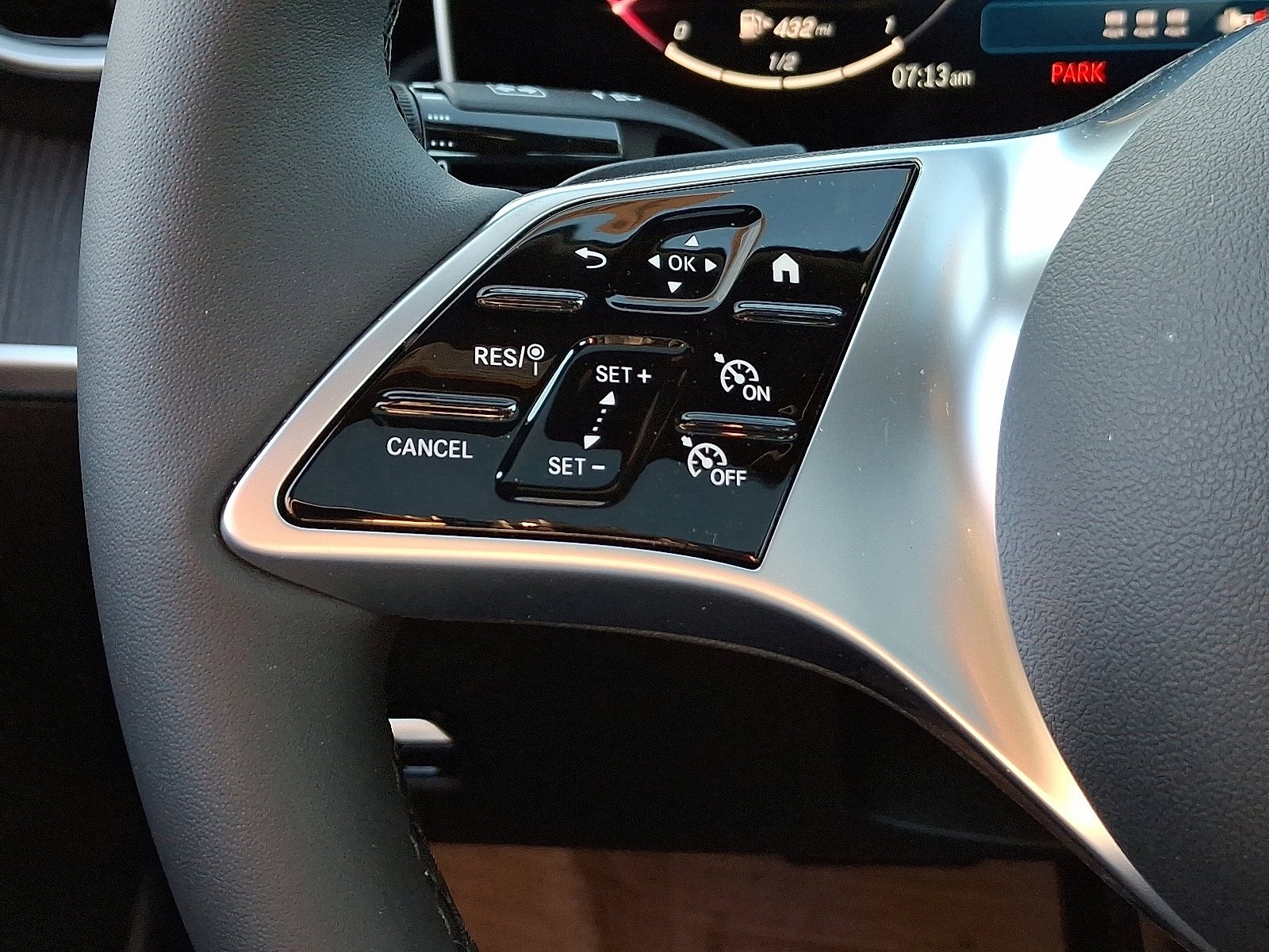 New 2026 Polar White Mercedes-Benz C 300 image 13