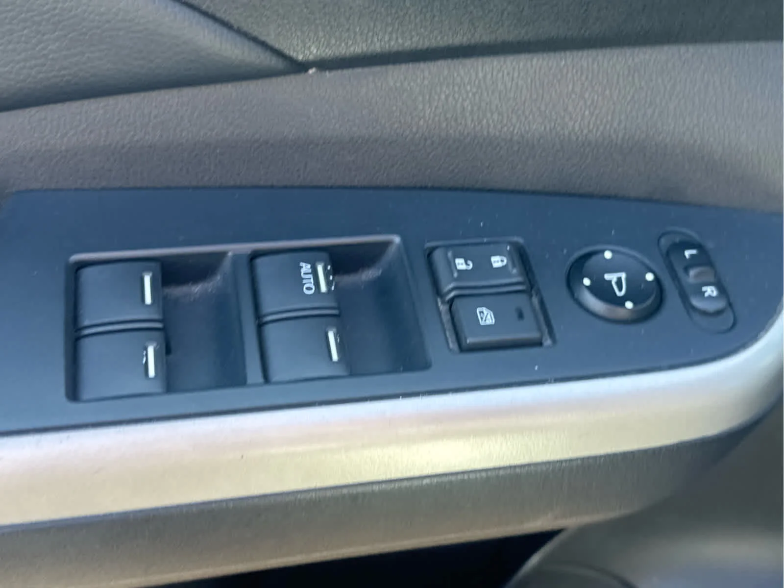 Used 2014 White Diamond Pearl Honda EX-L image 11