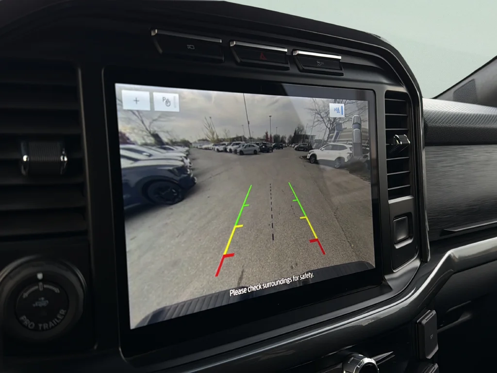 Used 2023 Gray Metallic Ford XLT image 9