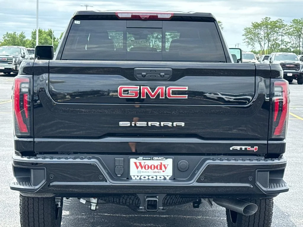 2026 GMC Sierra 2500HD AT4 - Photo 9