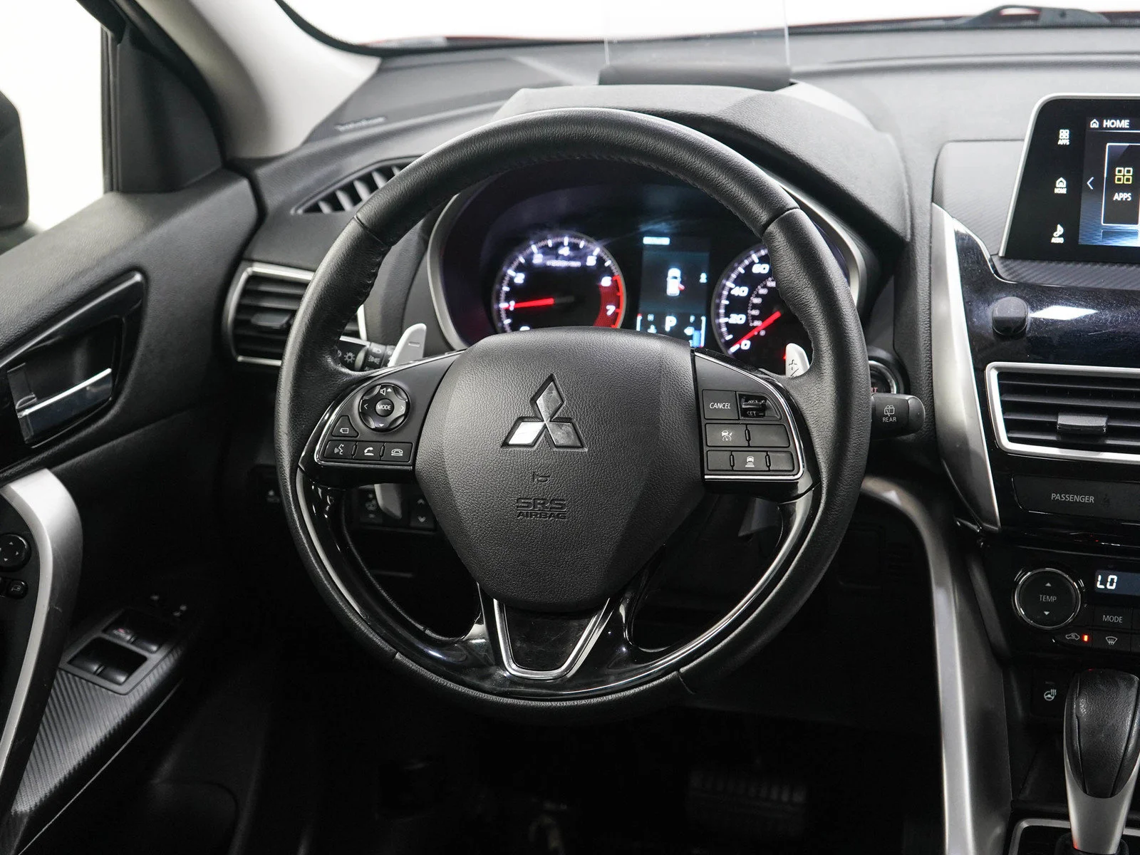 Used 2018 Red Mitsubishi SEL image 14