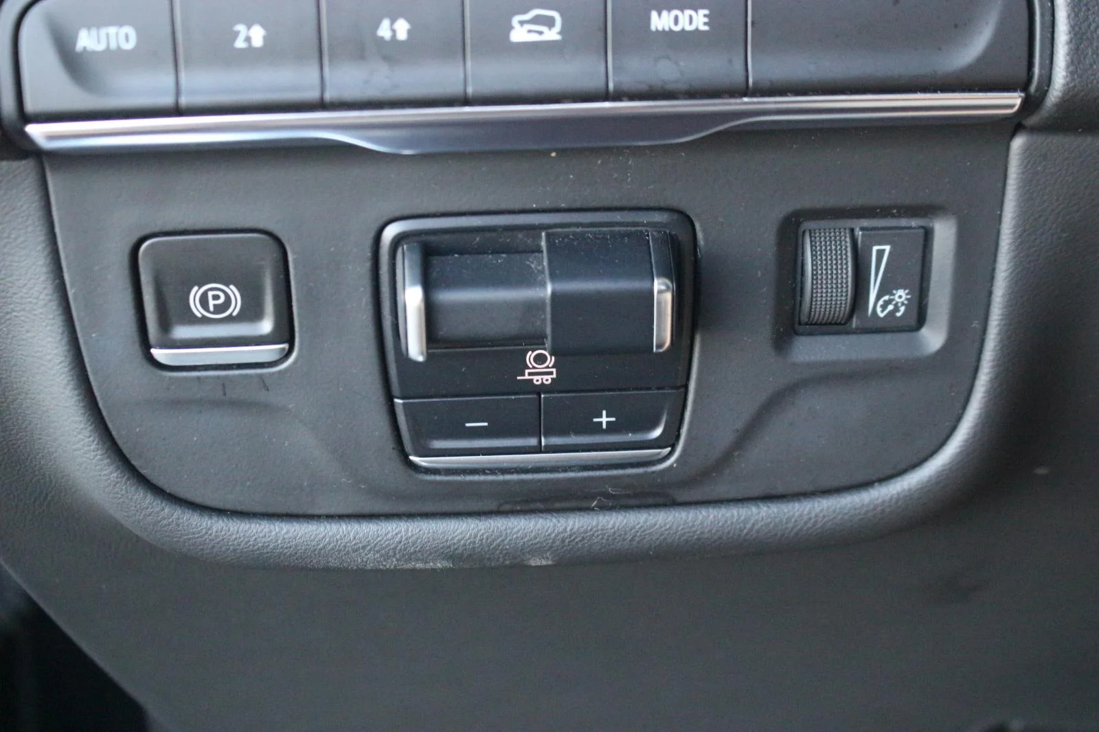 Used 2023 Black Raven Cadillac Sport image 31