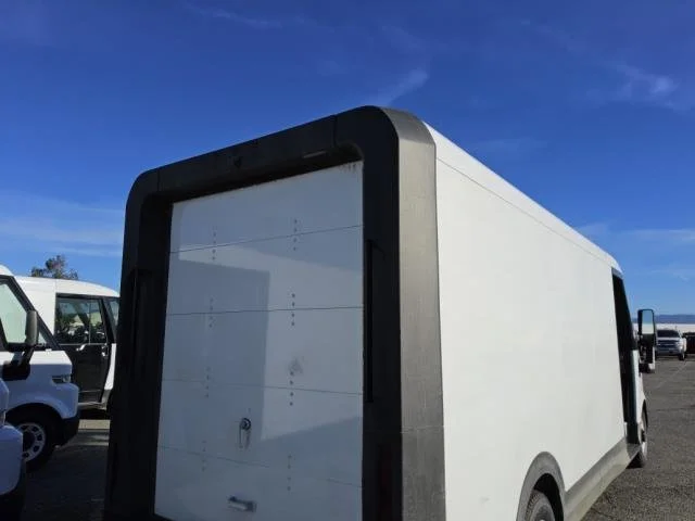 Used 2023 Oyster White BrightDrop EJY image 20