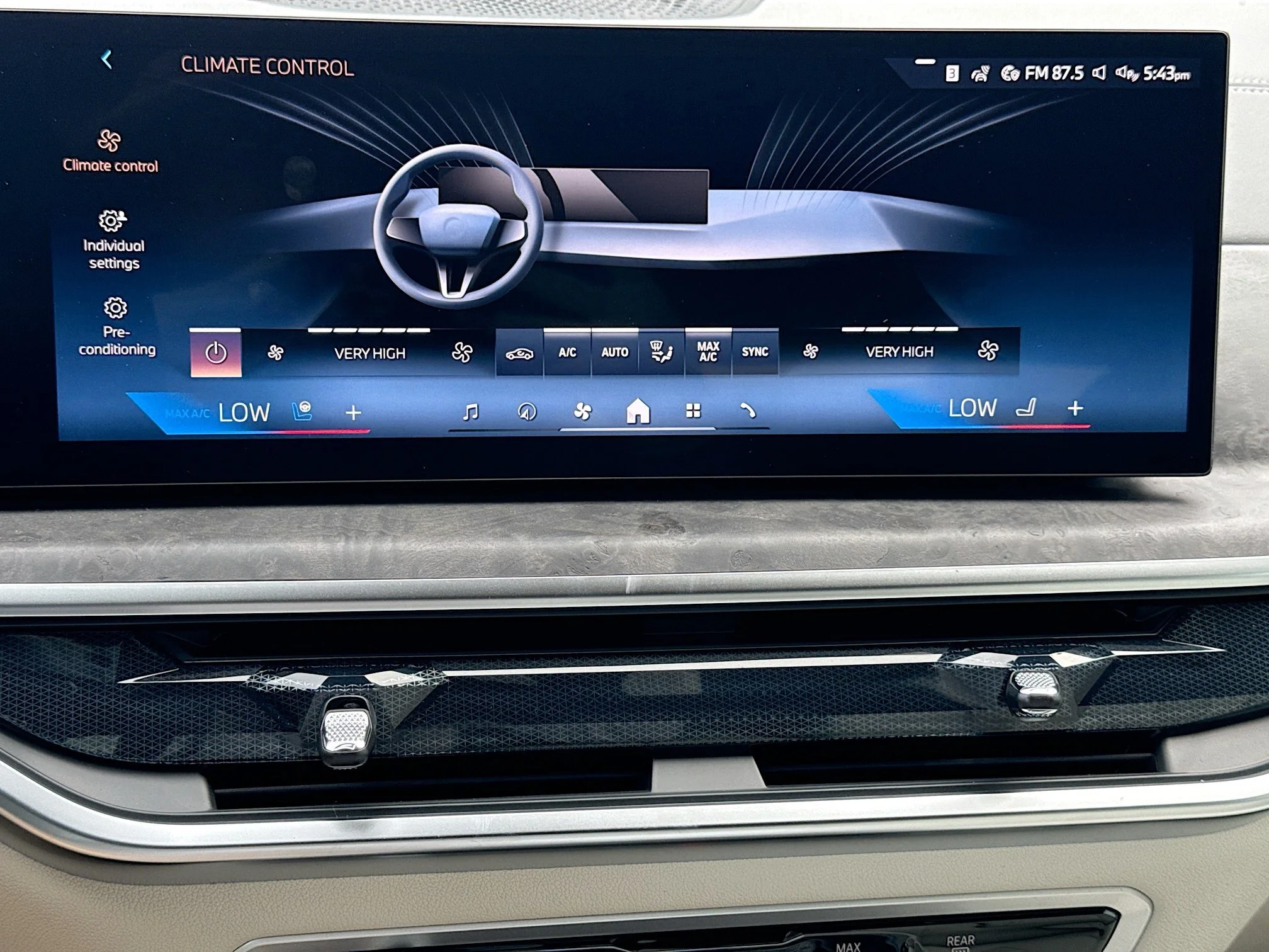 New 2026 Carbon Black Metallic BMW xDrive50e image 35