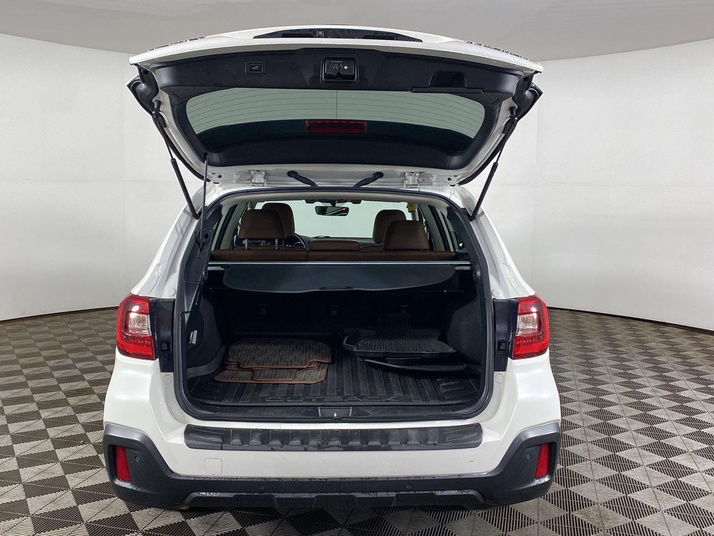 Used 2019 Crystal White Pearl Subaru Touring image 7