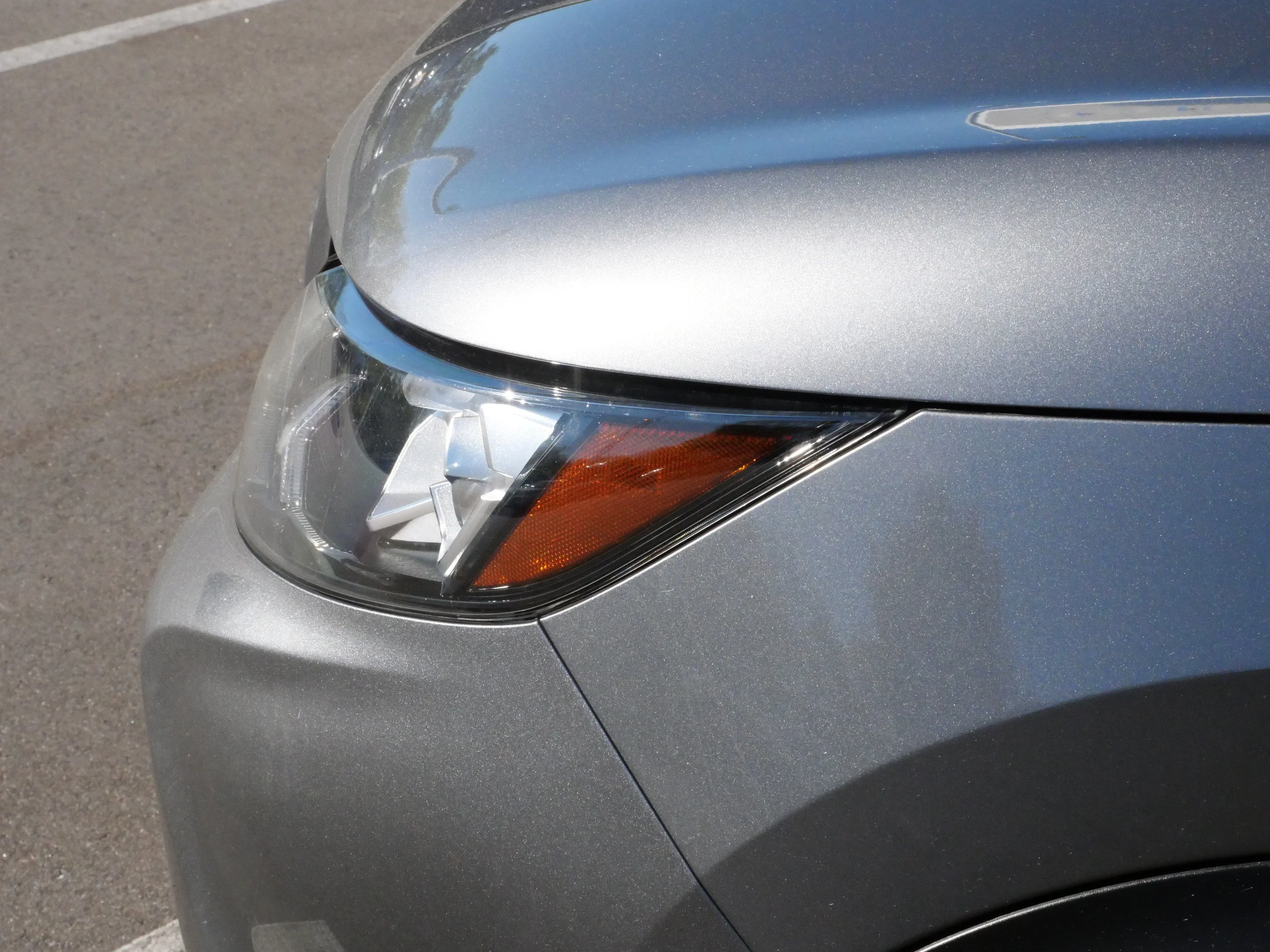 Used 2017 Gun Metallic Nissan SL image 16