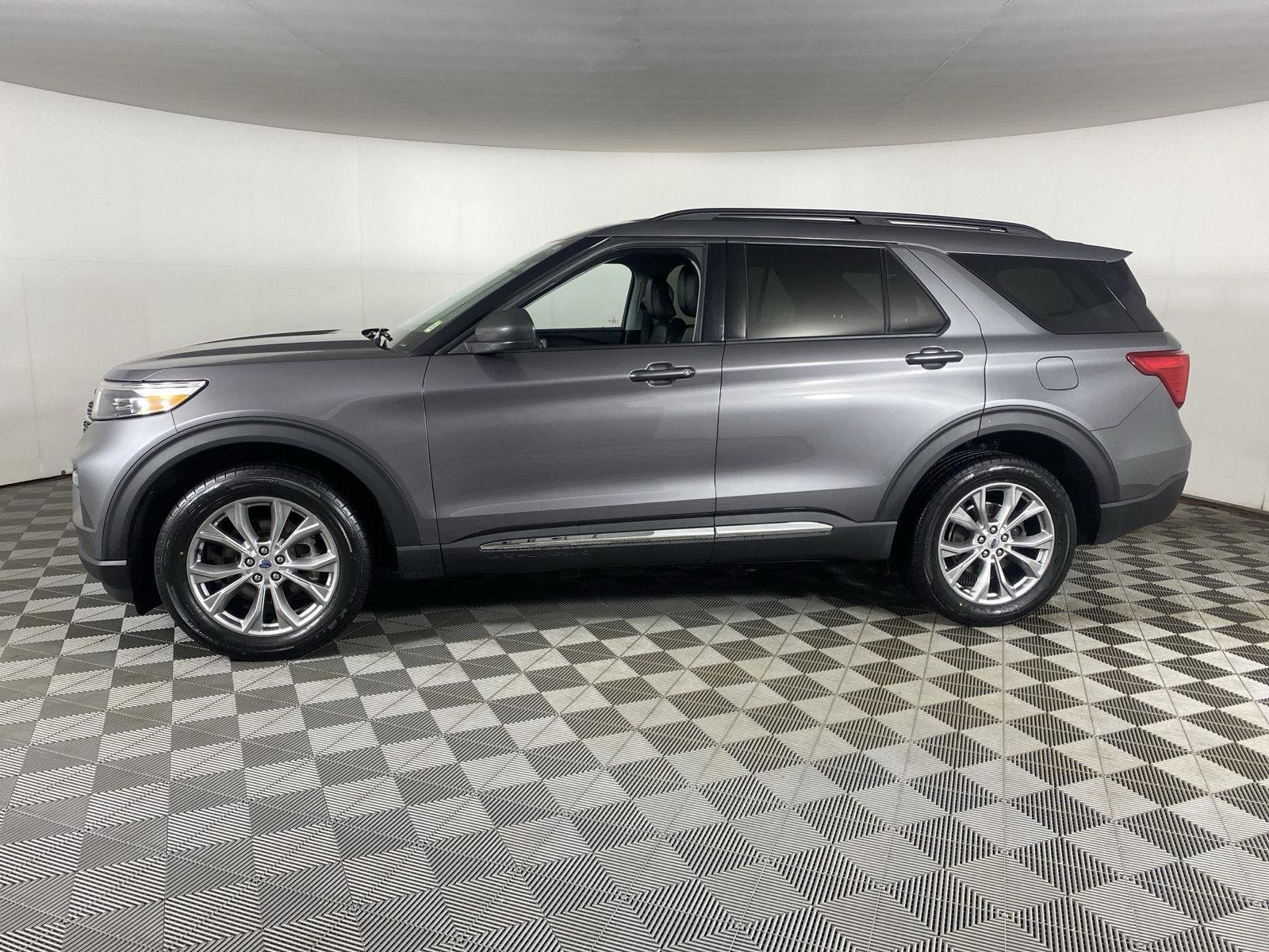 Used 2023 Carbonized Gray Ford XLT image 7