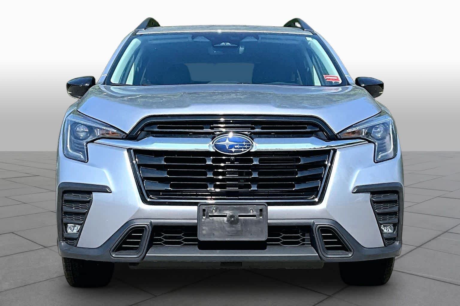 Certified Used 2024 Ice Silver Metallic Subaru Limited image 4