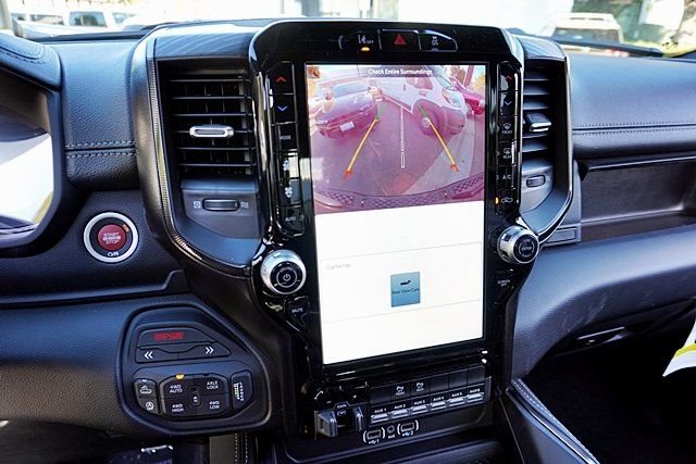 New 2026 Diamond Black Crystal Pearl-Coat Exterior Paint RAM RHO image 33