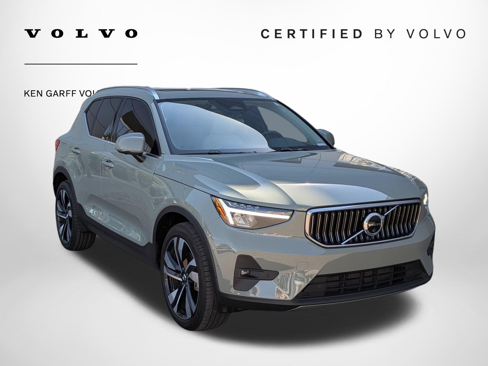 2023 Volvo XC40 B5 Ultimate Bright AWD's photo