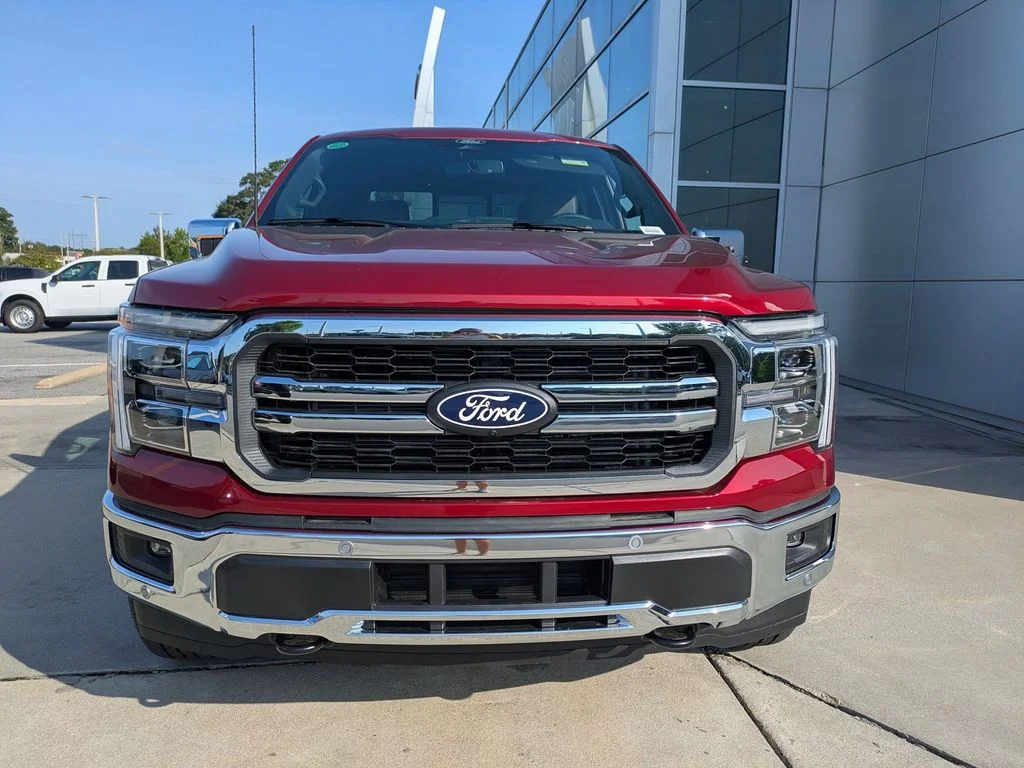 New 2026 Ruby Red Metallic Tinted Clearcoat Ford Lariat image 8