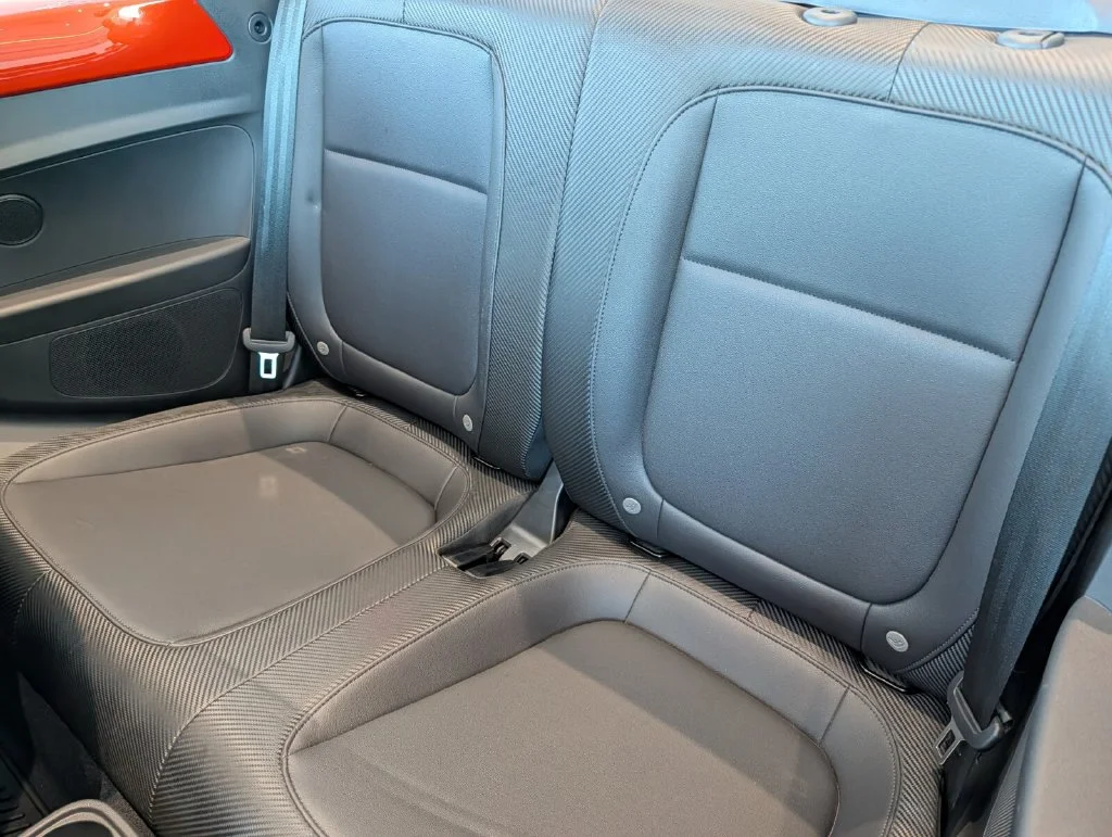 Used 2019 Orange Volkswagen 2.0T SE image 16