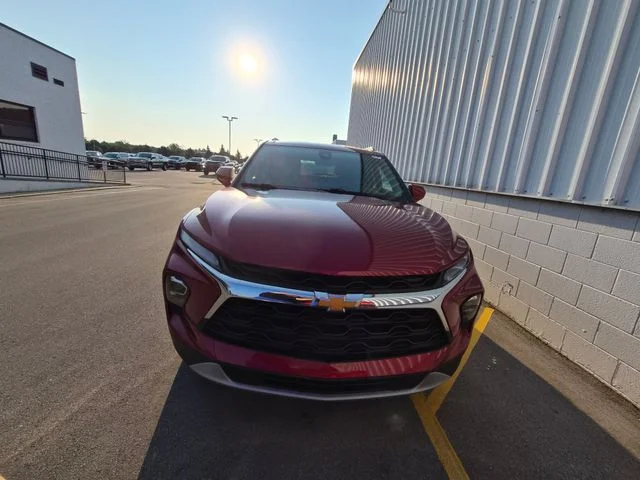 Used 2023 Red Chevrolet LT image 2
