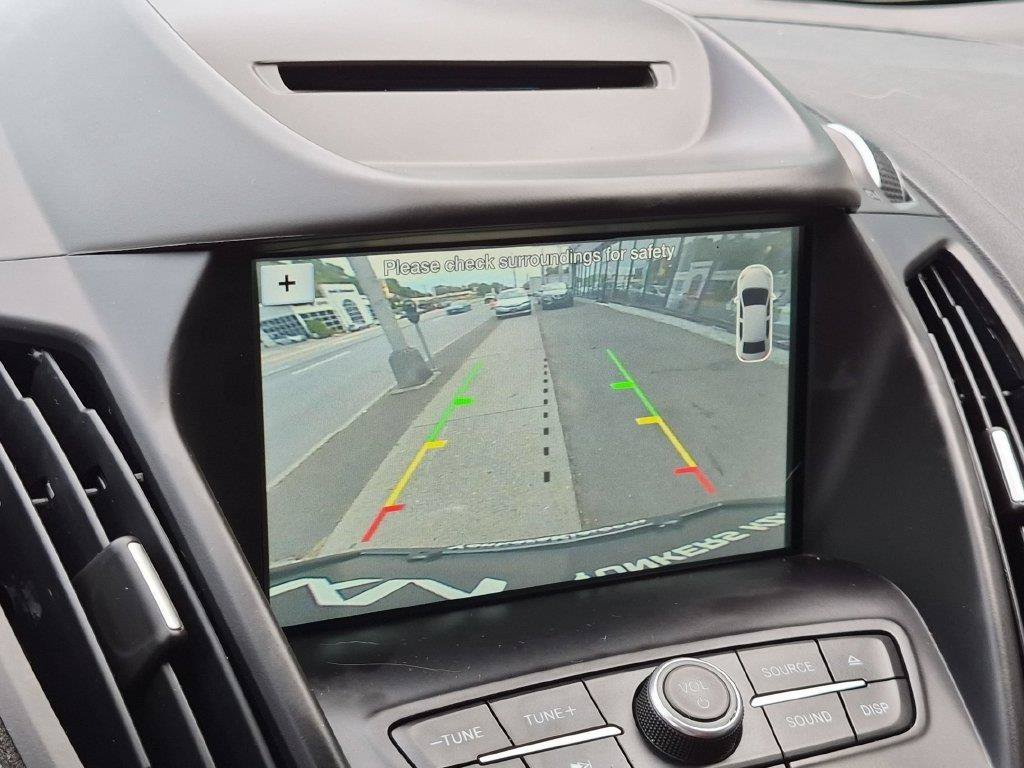 Used 2018 Gray Ford SEL image 19