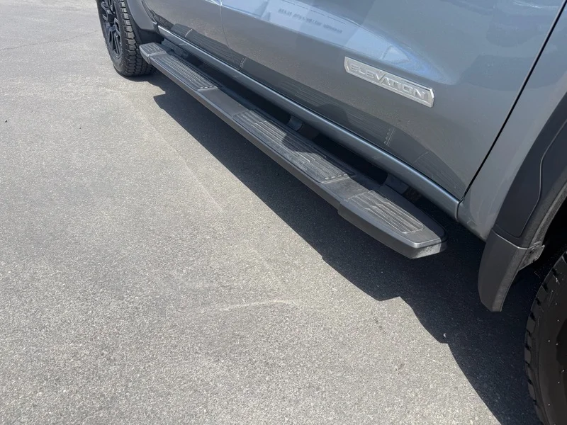Used 2024 Sterling Metallic GMC Elevation image 34