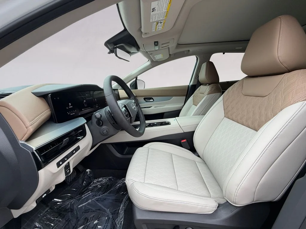 New 2026 White Nissan Platinum image 10