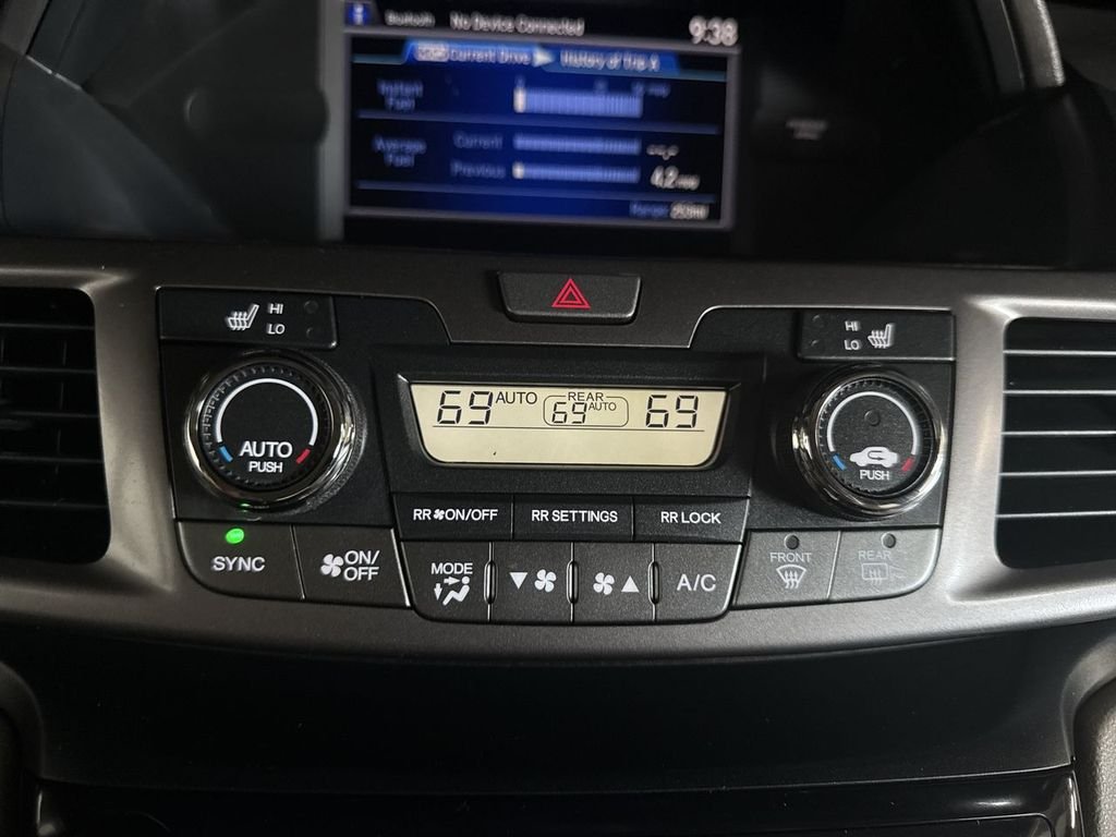 Used 2017 White Diamond Pearl Honda EX-L image 28