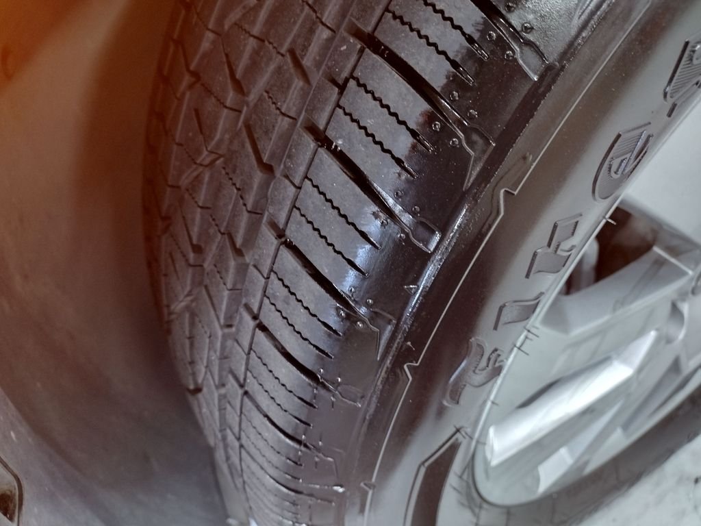 Certified Used 2024 Silver Hyundai SEL image 7