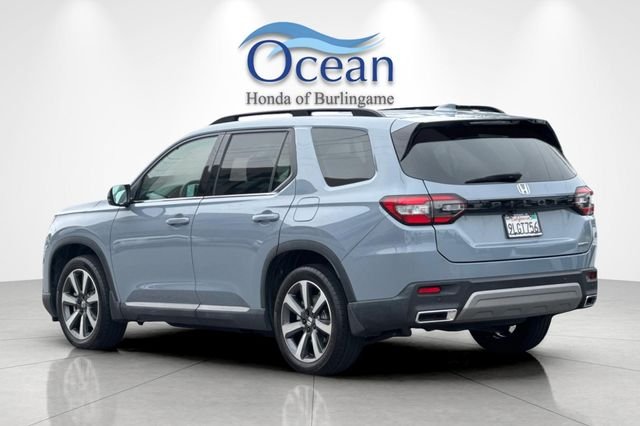 Certified Used 2024 Sonic Gray Pearl Honda Touring image 6