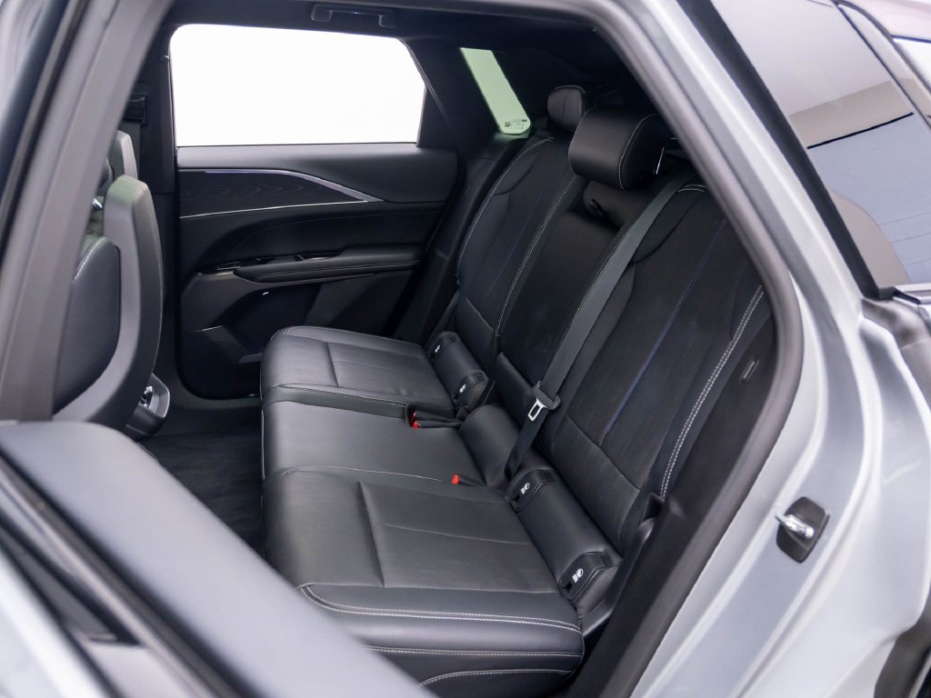 Used 2024 Silver Metallic Cadillac Sport image 19