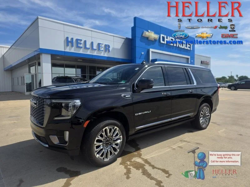 Used 2024 Onyx Black GMC Denali Ultimate image 1
