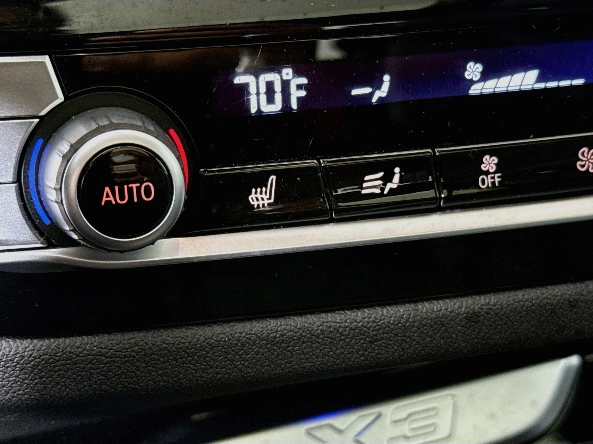 Used 2020 Dark Graphite Metallic BMW xDrive30i image 22