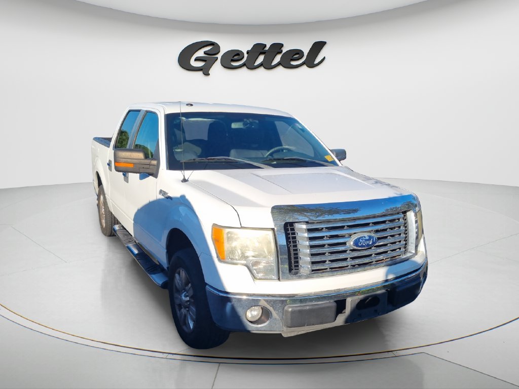 Used 2010 White Ford XLT image 3