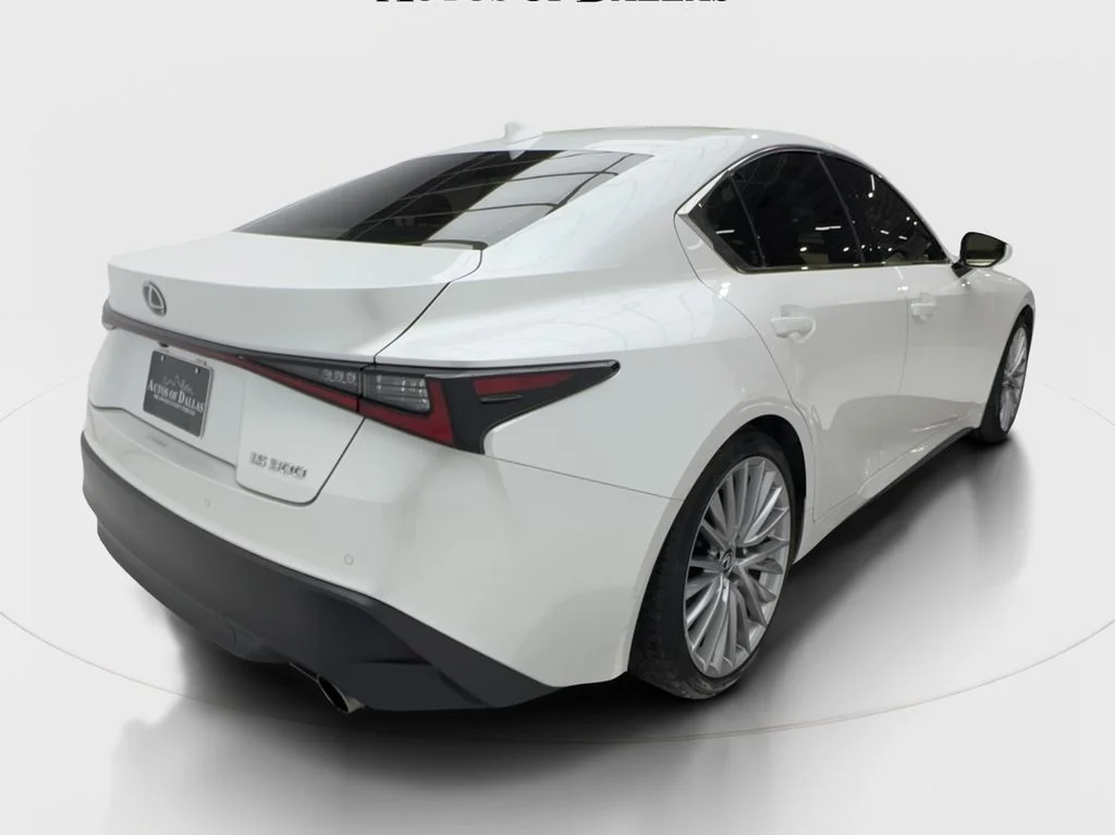 Used 2024 White Lexus 300 image 7