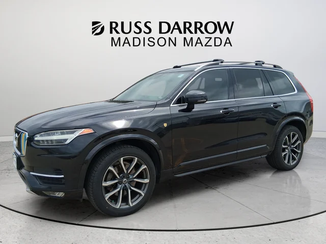 2016 Volvo XC90 T6 Momentum